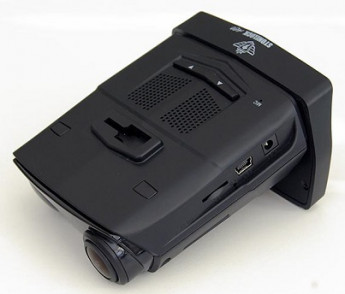 Stonelock Aco современное устройство 3 в 1, совмещающее в себе радар-детектор, GPS-информатор и современный видео регистратор с отличным качеством ночной и дневной съемки, с углом обзора 140º, голосовыми и наглядными оповещениями на многофункциональном LCD дисплее 2,7", отображающим данные радара и видео регистратора, имеет отключаемые диапазоны X, Ka, 3 режима чувствительности (ГОРОД 1, ГОРОД 2, ТРАССА) для снижения ложных сигналов, детектирует любые полицейские радаров и камеры с 1000 м, G-сенсор, датчик движения, обновляемая GPS-база координат стационарных камер и радаров, работает на высокопроизводительном процессоре Novatek 96223, разрешение FullHD 1920x1080p