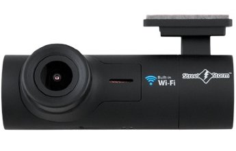 Street Storm CVR-A7525-W Cовременный видеорегистратор со встроенным WIFI интерфейсом (Android, iOS) стильным компактным дизайном на процессоре Ambarella A7LA55D, имеет 6-слойную стеклянную оптику с ИК-фильтром F=2.0/f=3.2mm с технологиями HDR, WDR и Smart AE, сенсор OmniVision OV4689 4 MPx (omniBSI-2), электронную стабилизацию, авто ISO, реальный угол обзора 170° без закруглений по бокам функция DEWARP-"устранение рыбьего глаза", покрытие корпуса Soft-Touch, защитный чехол для хранения, фирменный кард-ридер, автомобильное угловое зу с разветвлением для подзарядки сторонних устройств.