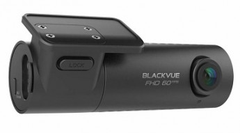 BlackVue DR590-1CH новинка, современный двухканальный видеорегистратор премиум класса, с разрешением FullHD 1920x1080p при частоте 60 кадров в секунду, угол обзора 139°, голосовые подсказки режимов работы с LED индикацией, G-sensor- 3-х осевой акселерометр датчик удара, резкого торможения, отображает на графике плеера ПО BlackVue, аккумулятор предусматривает конденсатор на 300 mA, с возможностью записи после отключения питания, позволяя тем самым корректно дописать видео файл без обрывов, карта памяти microSD 16 GB в комплекте, поддержка до 128 GB, производство Корея